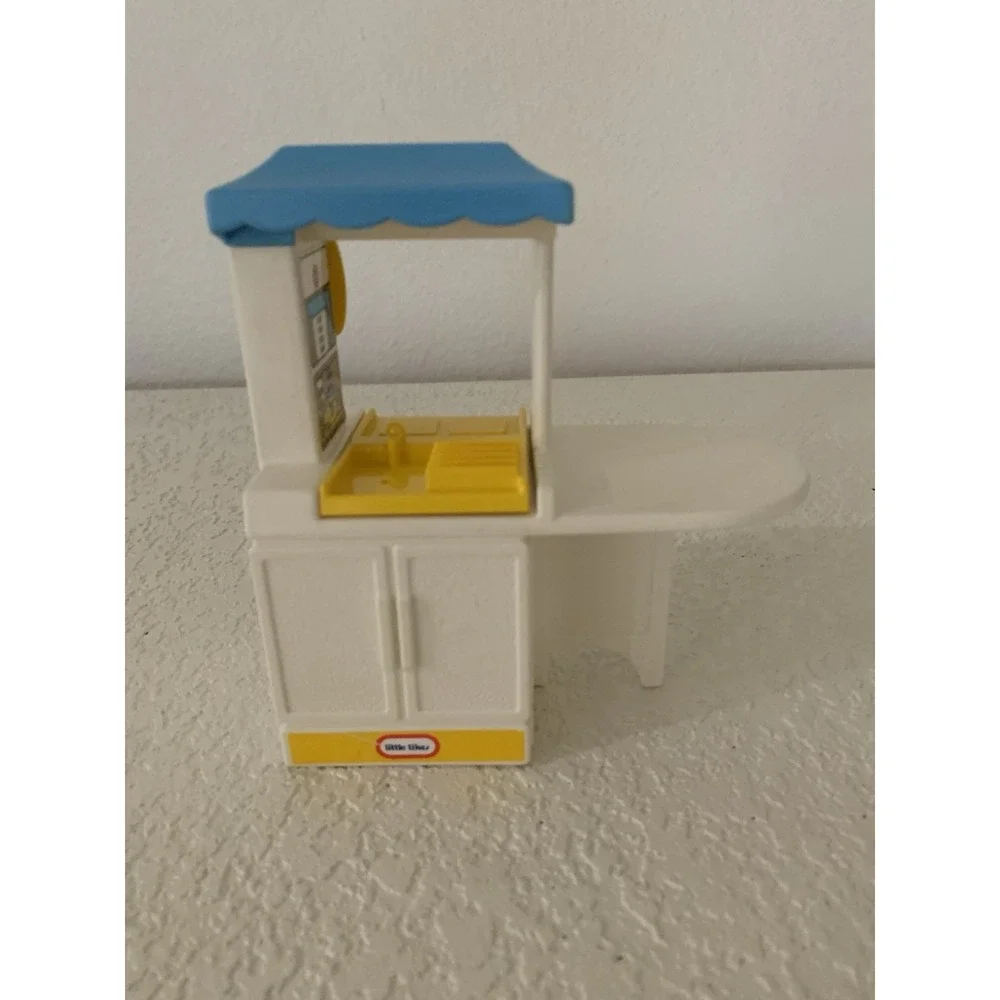 Vintage Little Tikes Dollhouse Blue Yellow Kitchen Sink Oven Kitchenette